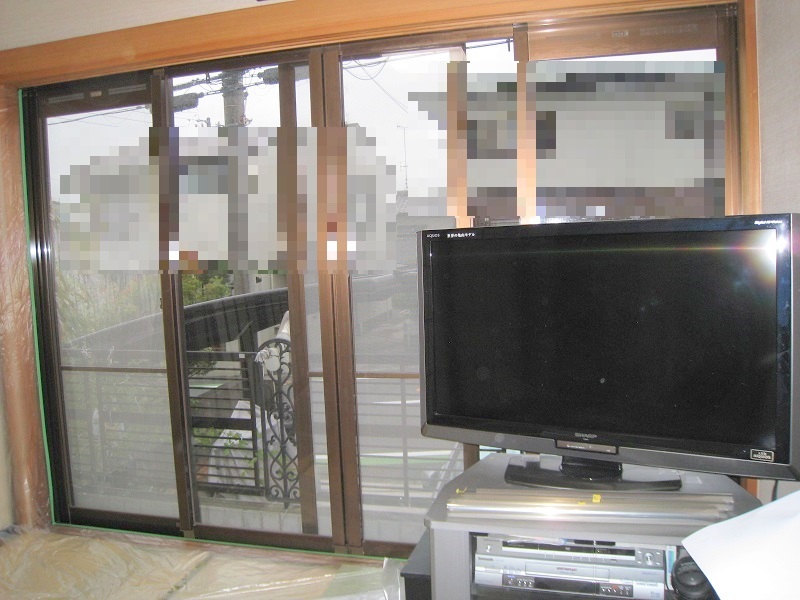 窓ガラス飛散防止&紫外線カット透明フィルム施工事例（一戸建て）