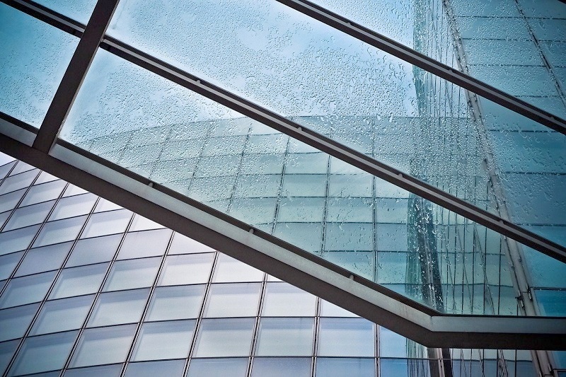 建物のフロートガラス